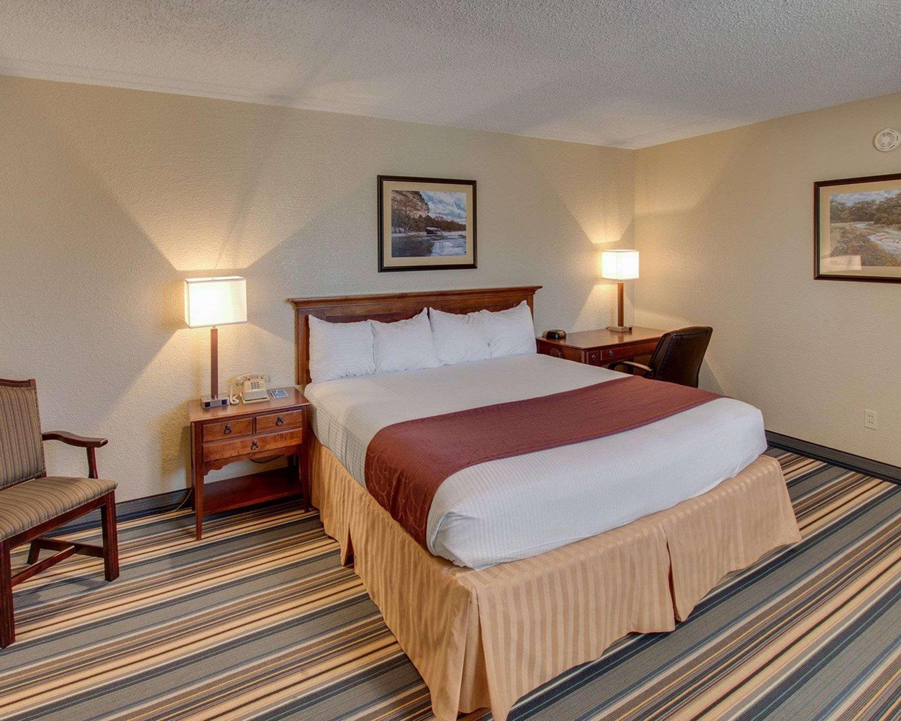 Days Inn By Wyndham Gatesville Eksteriør billede